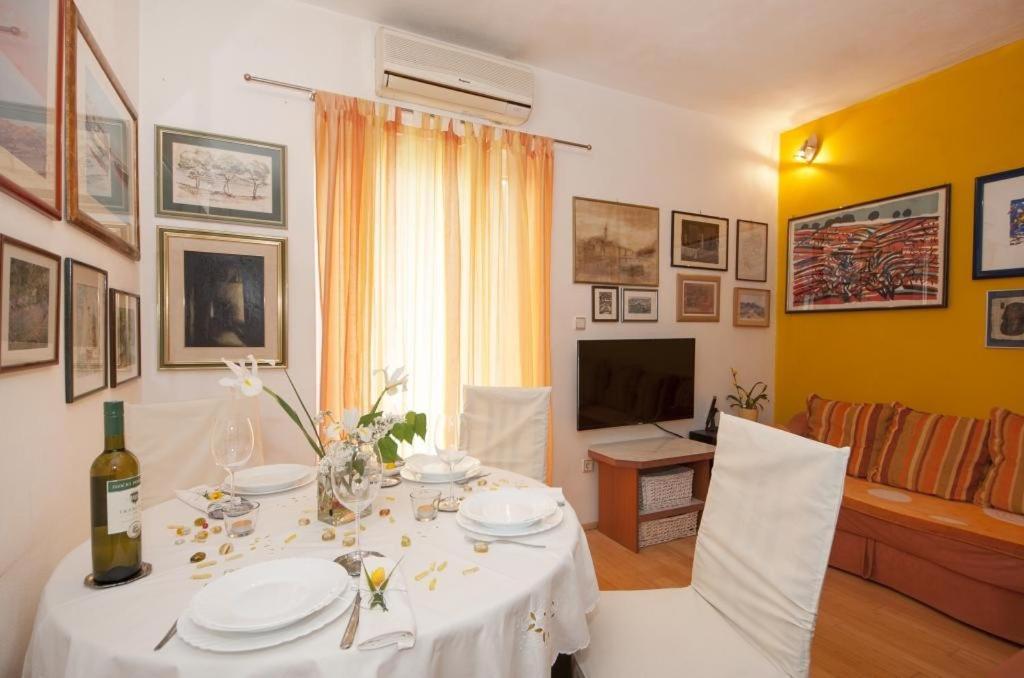 Apartments Kalajzic Pucisca Oda fotoğraf