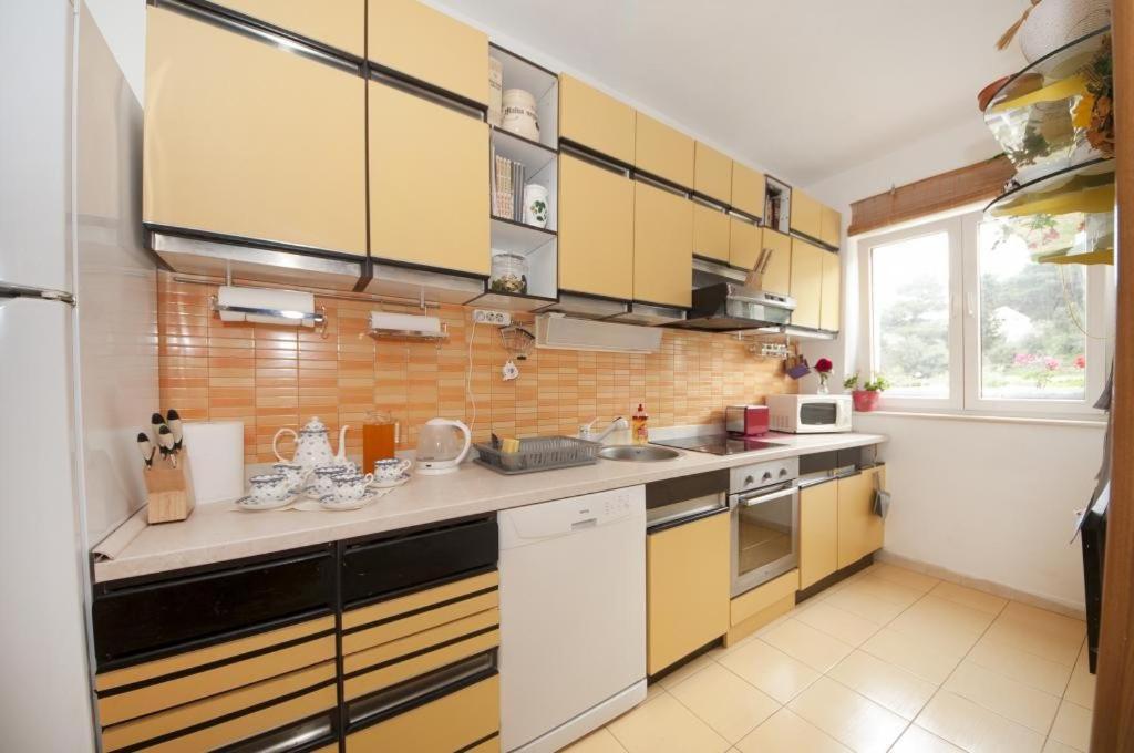 Apartments Kalajzic Pucisca Oda fotoğraf